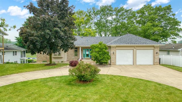 front view picture of 62 W Olcott Lake Drive, Jackson, MI. 49201