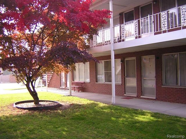 front view picture of 17131 Denver, Detroit, MI. 48224