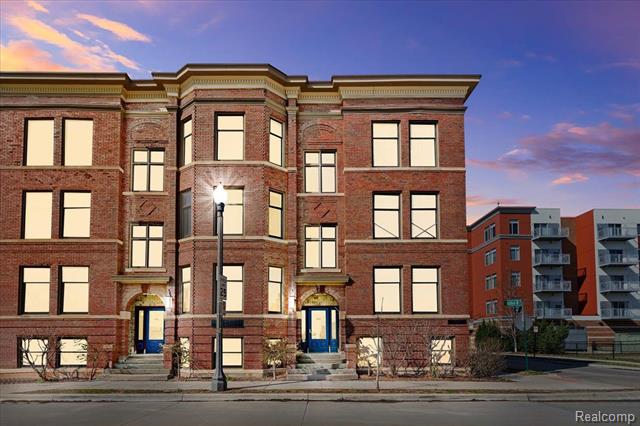 front view picture of 112 Watson Street, Detroit, MI. 48201