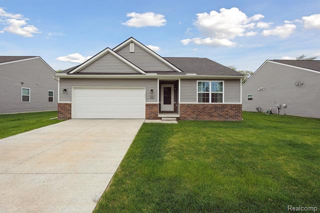 front view picture of 6912 Sweet Water Drive, Ypsilanti, MI. 48197