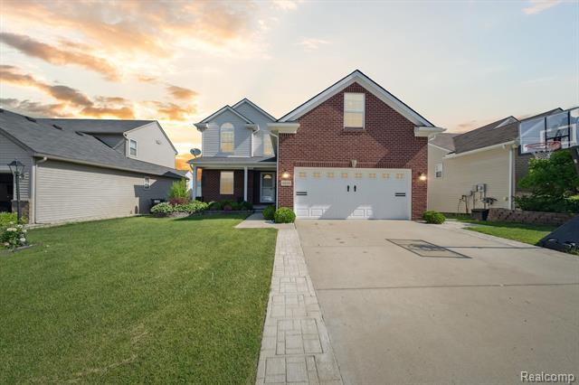 front view picture of 4059 Ash Tree Lane, Howell, MI. 48843