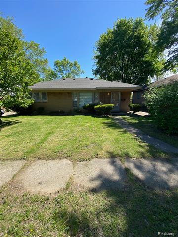 front view picture of 3205 Cheyenne Avenue, Flint, MI. 48507