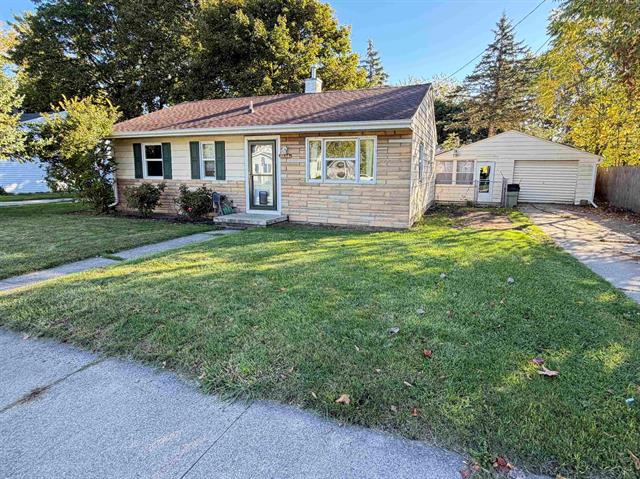 front view picture of 2524 N Carolina, Saginaw, MI. 48602