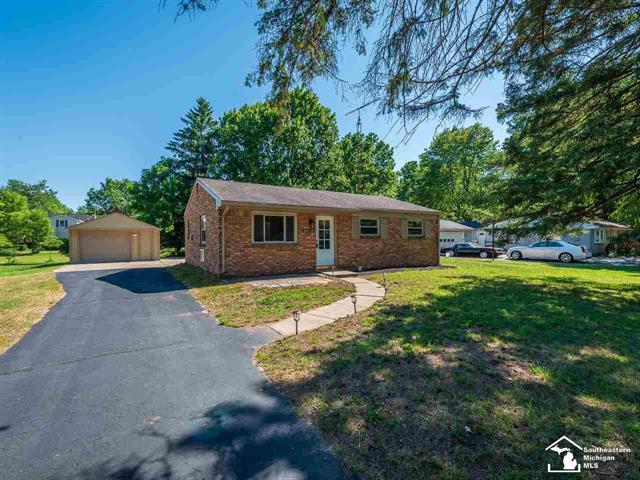 front view picture of 2517 Thunderbird Trail, Lambertville, MI. 48144