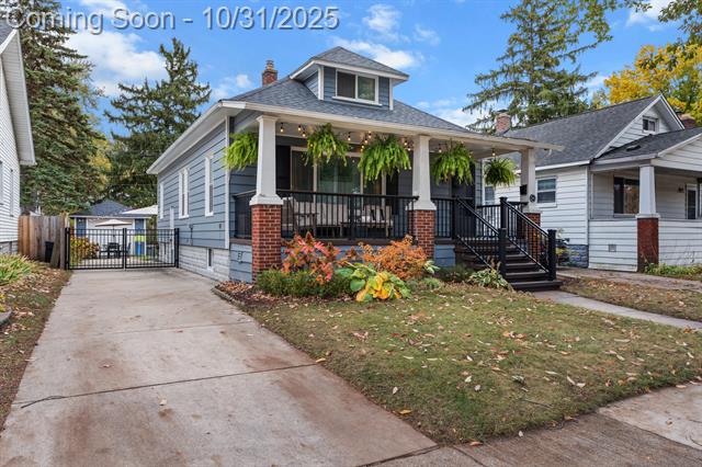 front view picture of 515 S Kenwood Ave, Royal Oak, MI. 48067