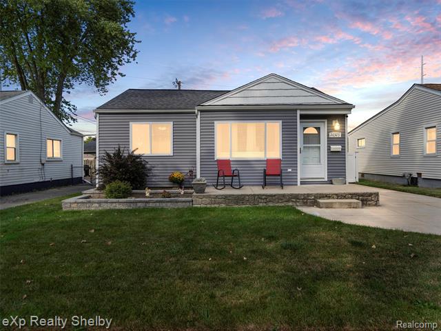 front view picture of 26323 Hampden St, Madison Heights, MI. 48071