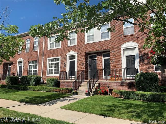 front view picture of 14579 Vauxhall Drive, Sterling Heights, MI. 48313