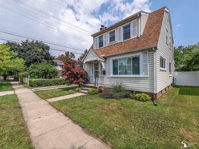 front view picture of 415 E Noble, Monroe, MI. 48162