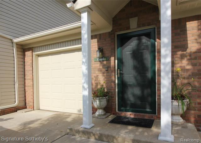 front view picture of 45664 Gable Drive, Macomb, MI. 48044