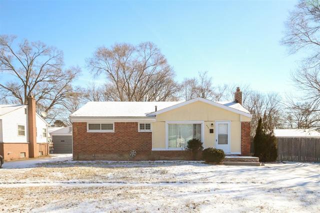 front view picture of 633 Nash Avenue, Ypsilanti, MI. 48198