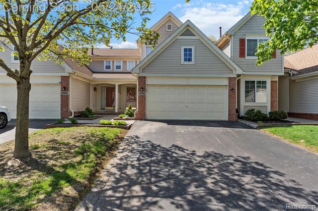 front view picture of 37293 Amhurst Drive, Westland, MI. 48185