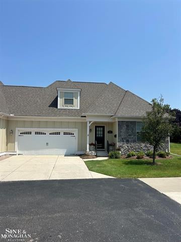 front view picture of 14 N River Court, Grosse Pointe, MI. 48236