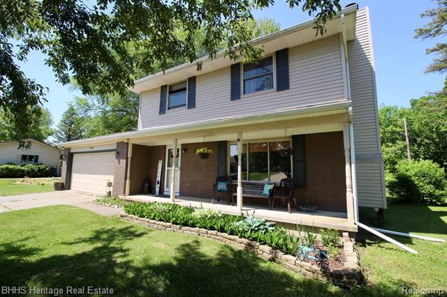front view picture of 7440 Grandwood Dr, Swartz Creek, MI. 48473