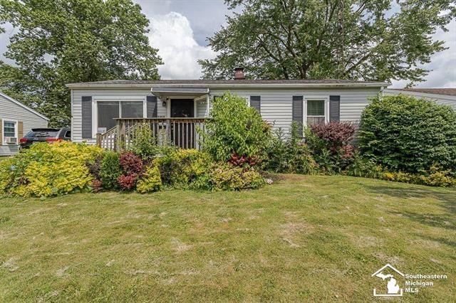 front view picture of 1151 July Dr, Adrian, MI. 49221