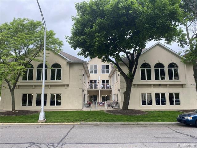 front view picture of 104 Saint Joseph Street, Trenton, MI. 48183