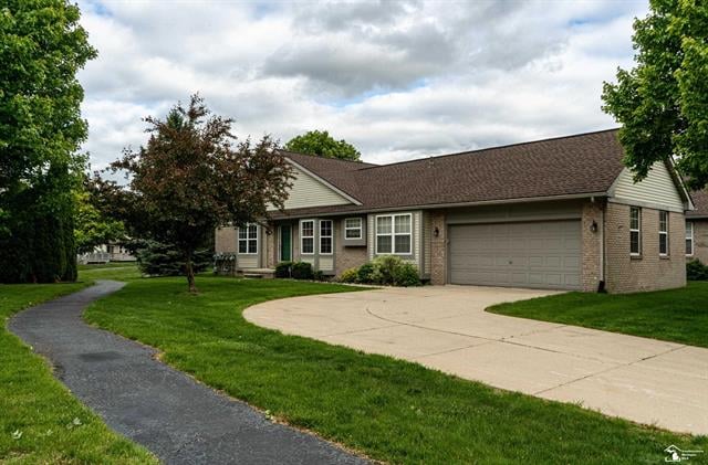 front view picture of 22840 Woodcreek Drive, Taylor, MI. 48180