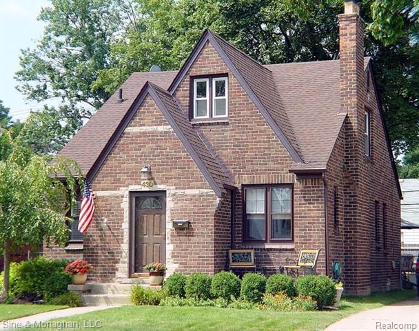 front view picture of 430 S Edison Ave, Royal Oak, MI. 48067