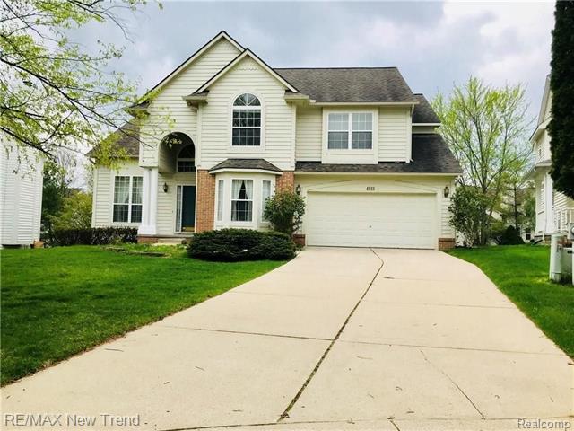 front view picture of 4913 Ravine Court, Ann Arbor, MI. 48105