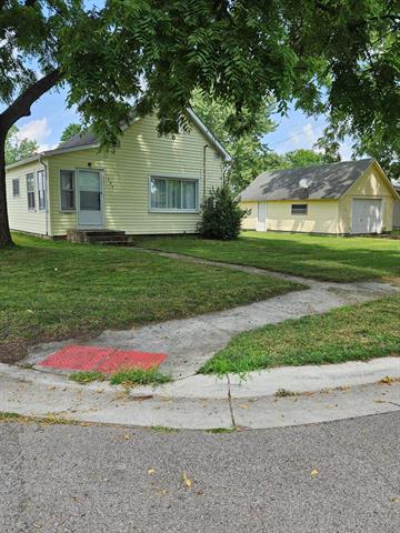 front view picture of 195 Cutter Ave, Coldwater, MI. 49036