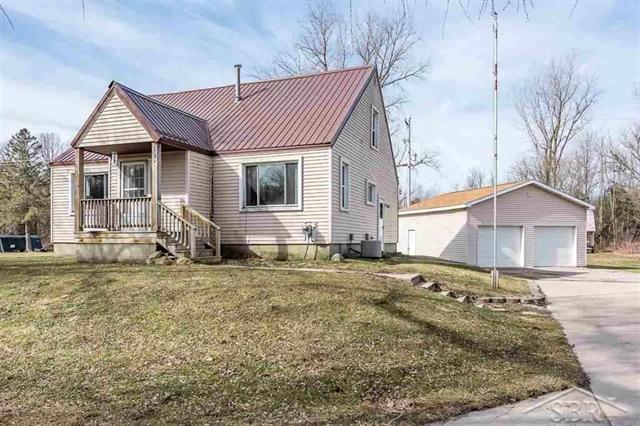 front view picture of 354 S Seven Mile Rd, Midland, MI. 48640