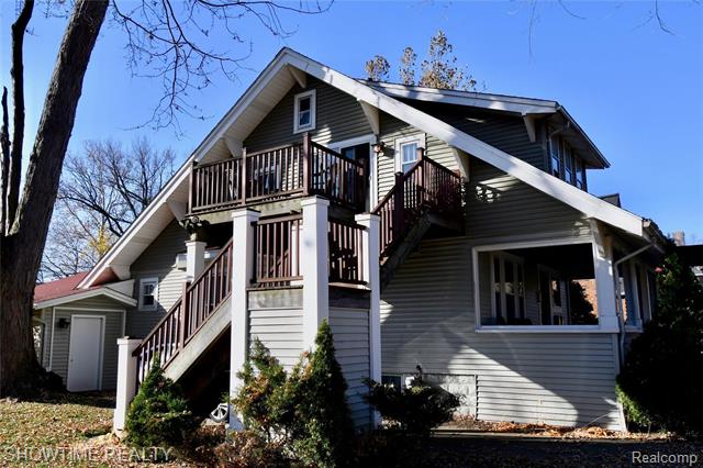 front view picture of 715 W 4Th St, Royal Oak, MI. 48067