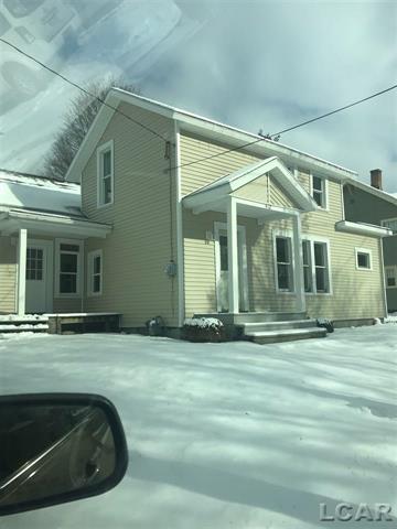 front view picture of 412 Merrick St, Adrian, MI. 49221