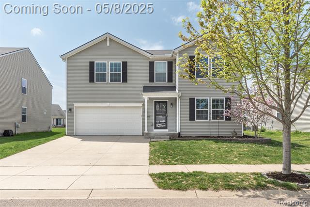 front view picture of 8354 Crab Apple Trail, Dexter, MI. 48130