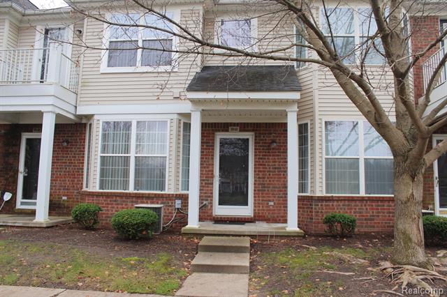 front view picture of 3842 Cherry Creek Lane, Sterling Heights, MI. 48314