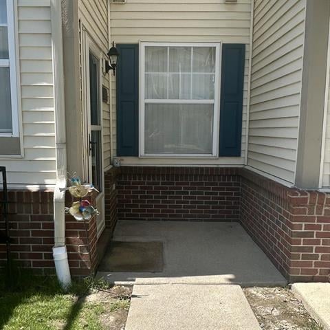 front view picture of 12409 Firsts  Avenue, Southgate, MI. 48195