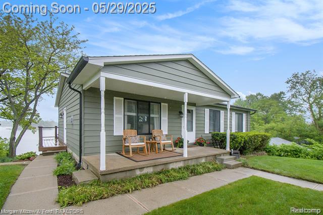 front view picture of 4521 Harp Drive, Linden, MI. 48451