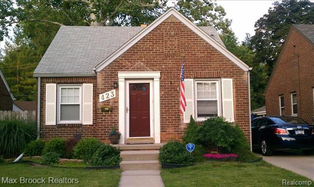 front view picture of 423 S Edison Ave, Royal Oak, MI. 48067
