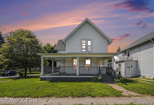 front view picture of 528 Cass Street, Monroe, MI. 48161