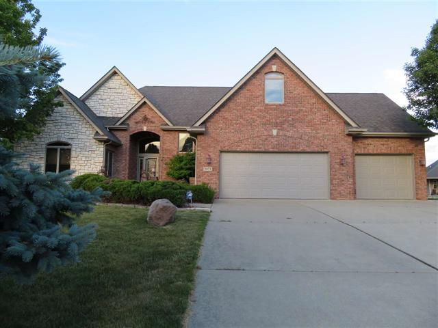 front view picture of 5271 Wyndemere Square, Swartz Creek, MI. 48473