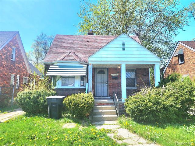 front view picture of 14819 Hubbell St, Detroit, MI. 48227