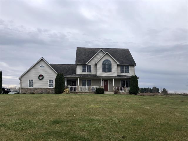 front view picture of 6207 Mauck Rd Rd, Hillsdale, MI. 49242