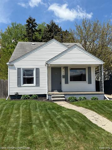 front view picture of 412 S Stephenson Hwy, Royal Oak, MI. 48067