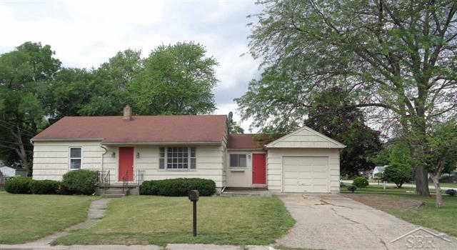 front view picture of 2155 Passolt Street, Saginaw, MI. 48603