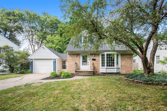 front view picture of 261 Sprucese  Street, Grand Rapids, MI. 49507