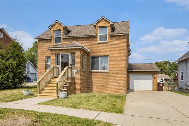 front view picture of 525 Riverview Ave, Monroe, MI. 48162