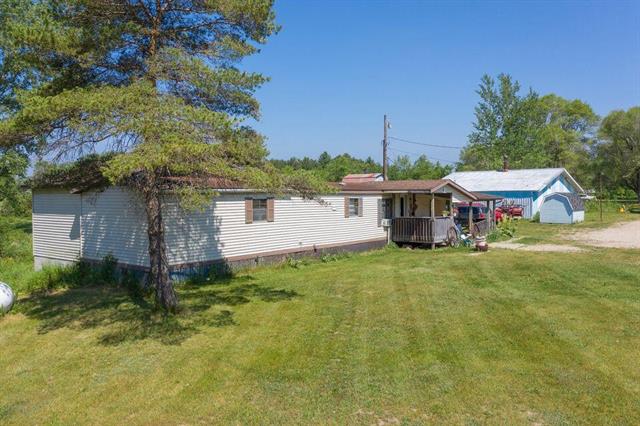 front view picture of 17931 30Th Avenue, Barryton, MI. 49305
