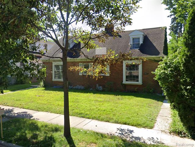 front view picture of 909 E 4Th St, Royal Oak, MI. 48067