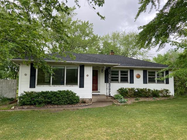 front view picture of 73294 6Th Avenue, South Haven, MI. 49090