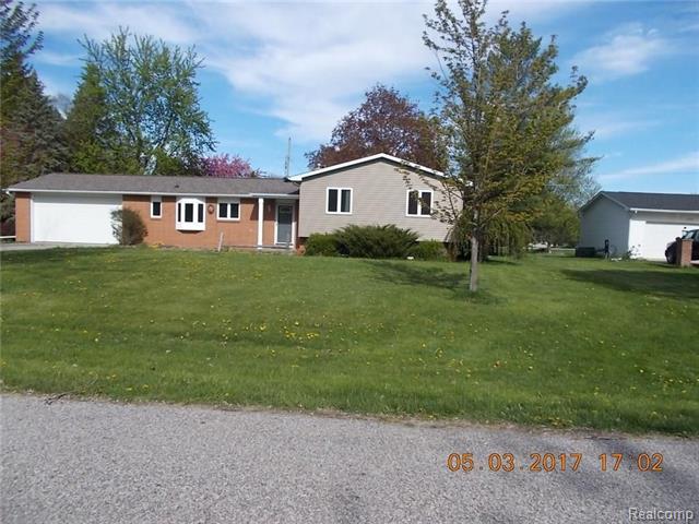 front view picture of 1086 E Northwood Drive, Caro, MI. 48723