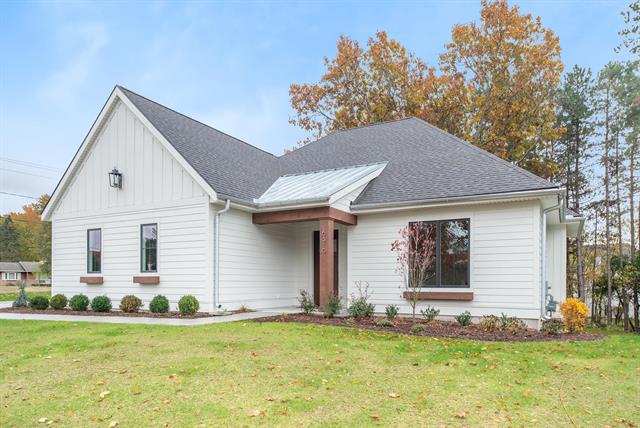 front view picture of 6324 Lamppost Circle, Grand Rapids, MI. 49546