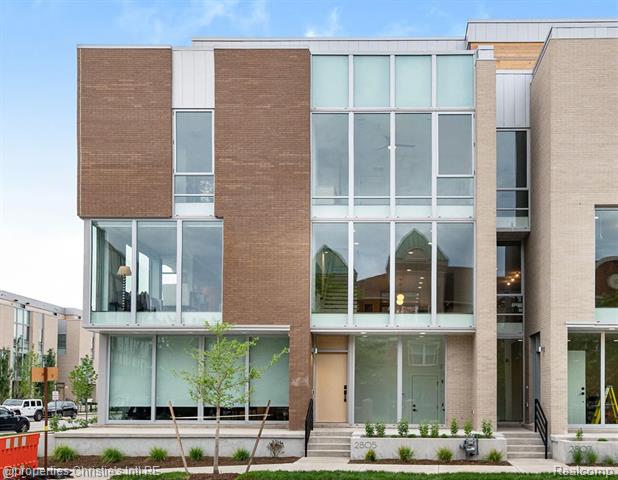 front view picture of 2805 Brush Street, Detroit, MI. 48201