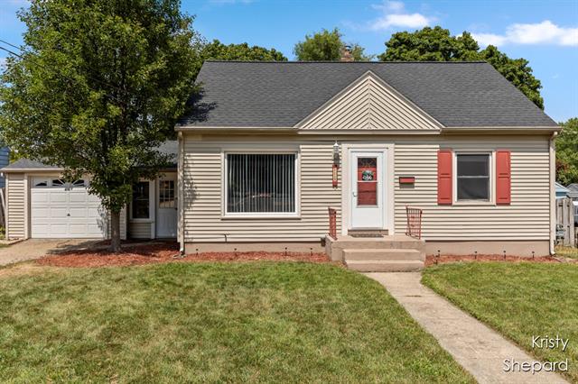 front view picture of 1115 Ecklundne  Street, Grand Rapids, MI. 49505
