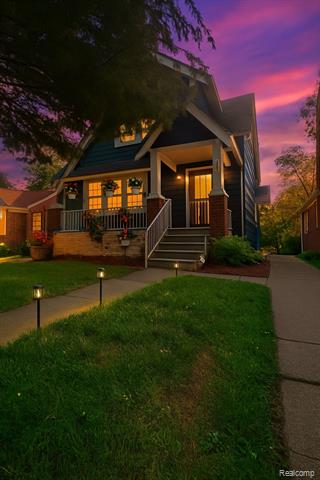 front view picture of 13516 Mansfield Street, Detroit, MI. 48227