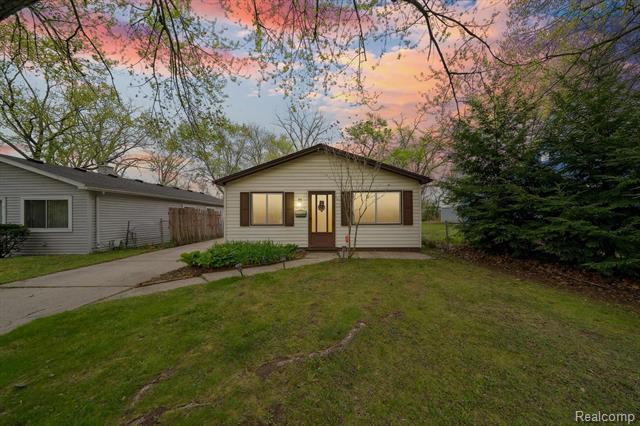 front view picture of 26396 Spicer St, Madison Heights, MI. 48071