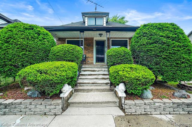front view picture of 7774 Cahalan Street, Detroit, MI. 48209