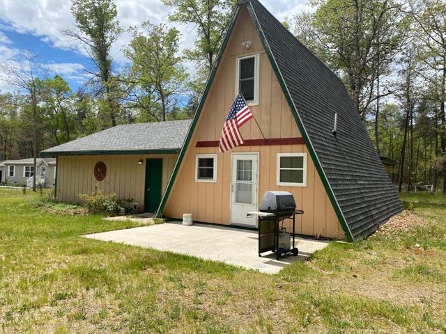 front view picture of 3423 S James Road, Baldwin, MI. 49304